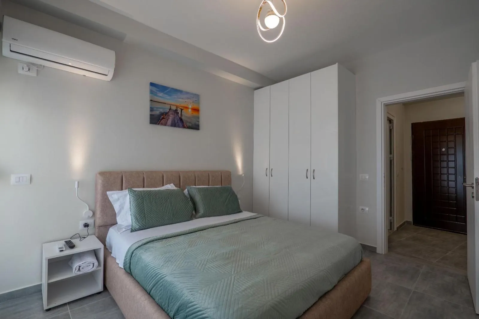 Esel Apartments Sarande