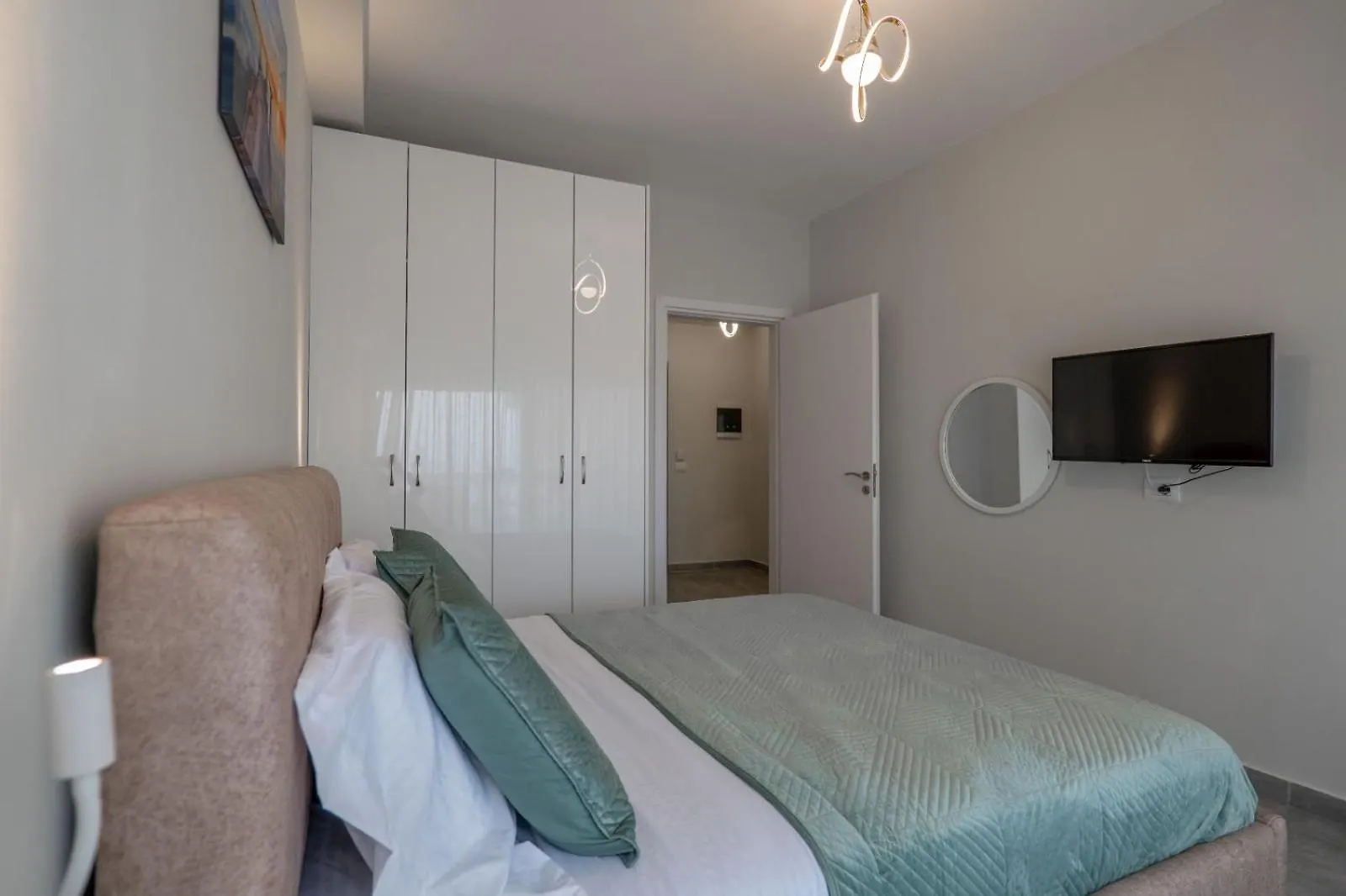 Esel Apartments Sarande Albania