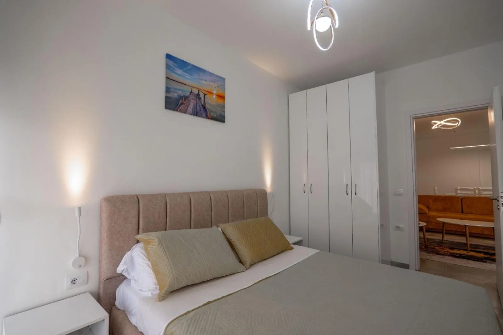 Esel Apartments Sarande