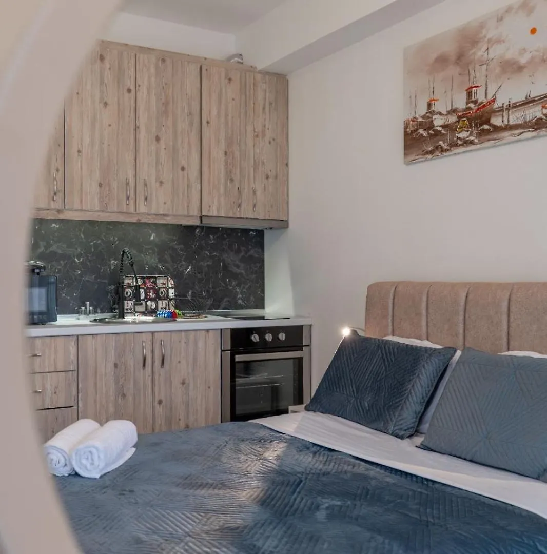 Esel Apartments Sarande