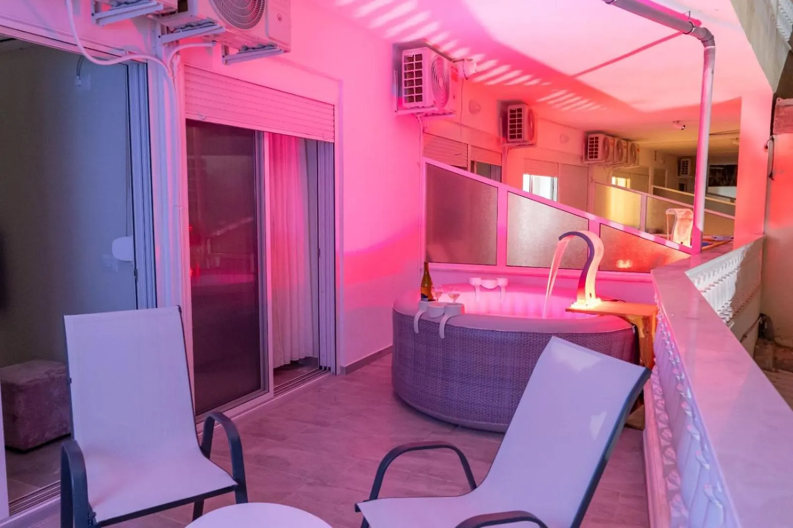 Esel Apartments Sarande