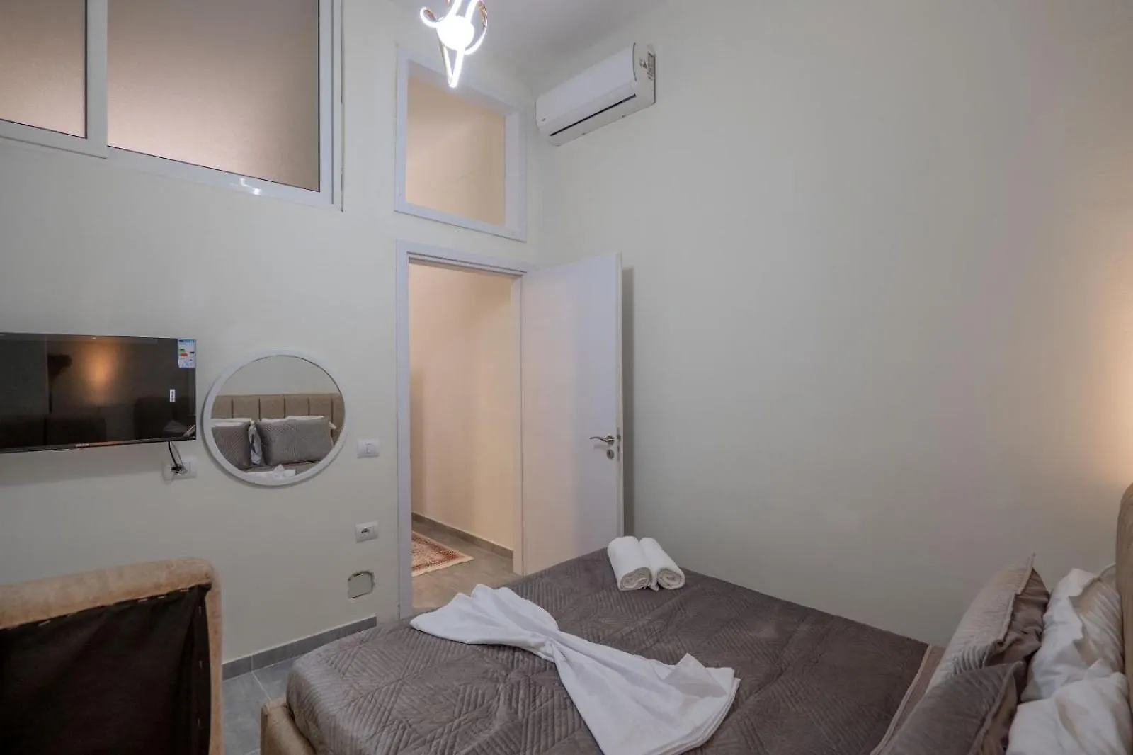 Esel Apartments Sarande Albania