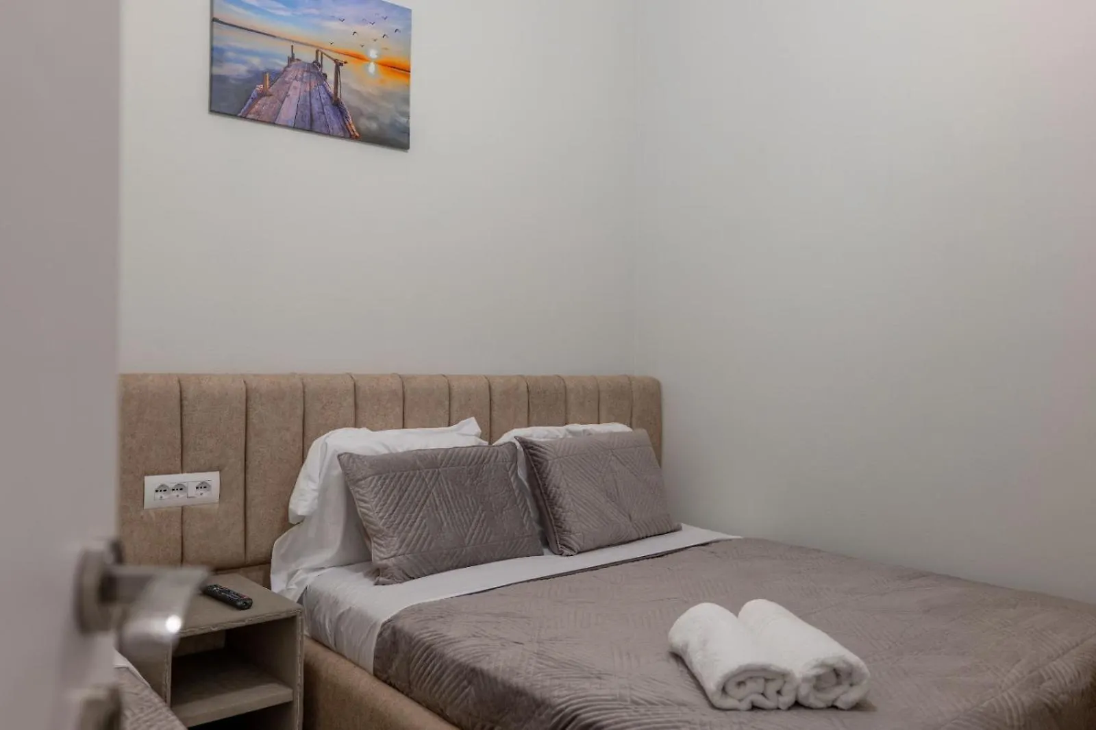 Esel Apartments Sarandë