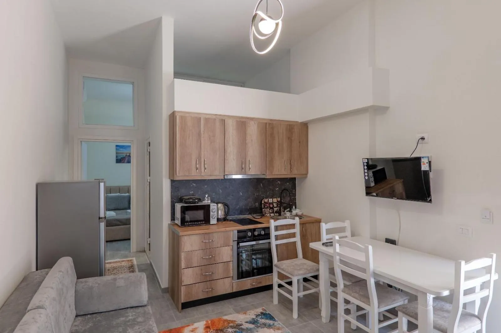 Esel Apartments Sarandë