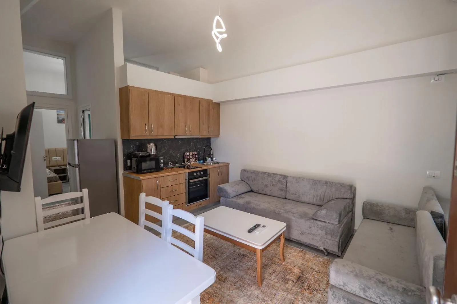 Esel Apartments Sarande