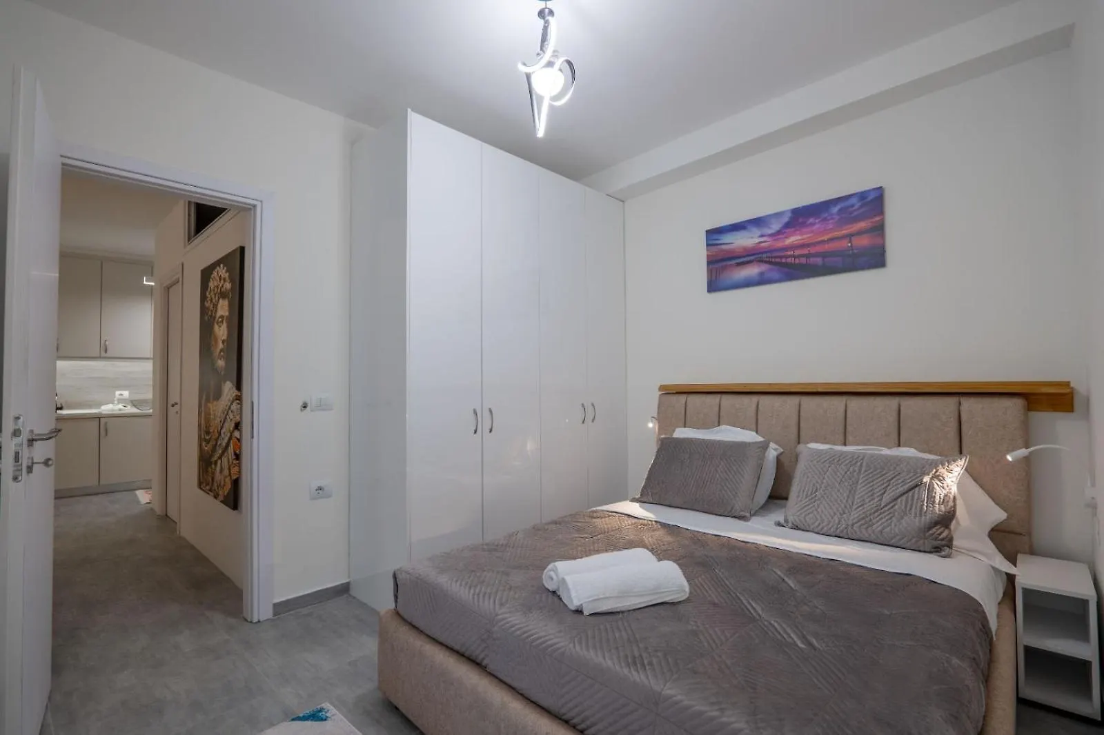 Esel Apartments Sarande 0*,
