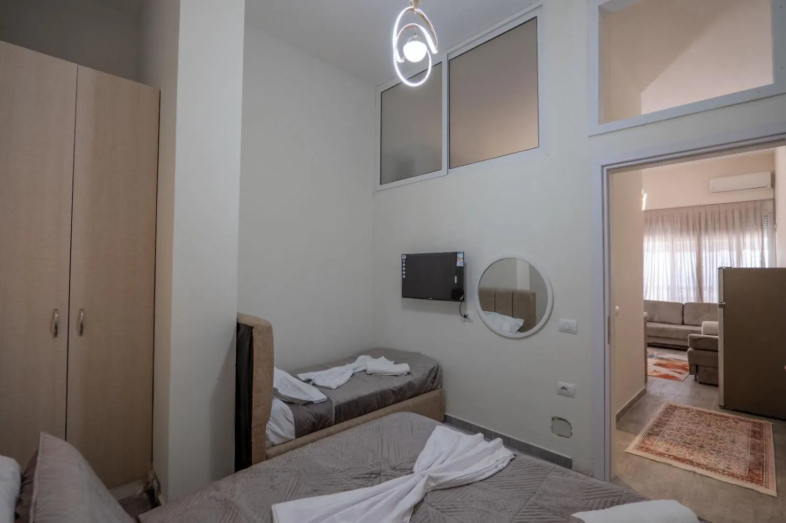 Esel Apartments Sarande