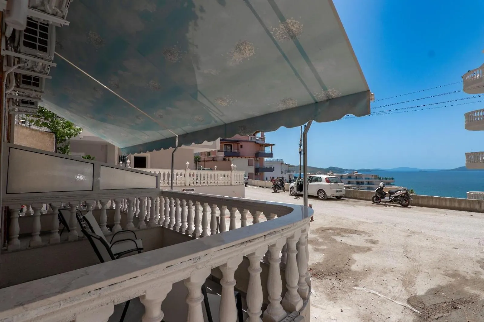 Esel Apartments Sarande 0*,