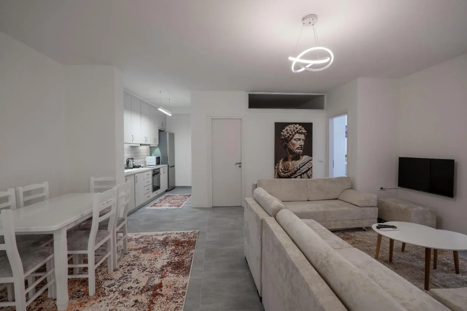 Esel Apartments Sarandë 0*,