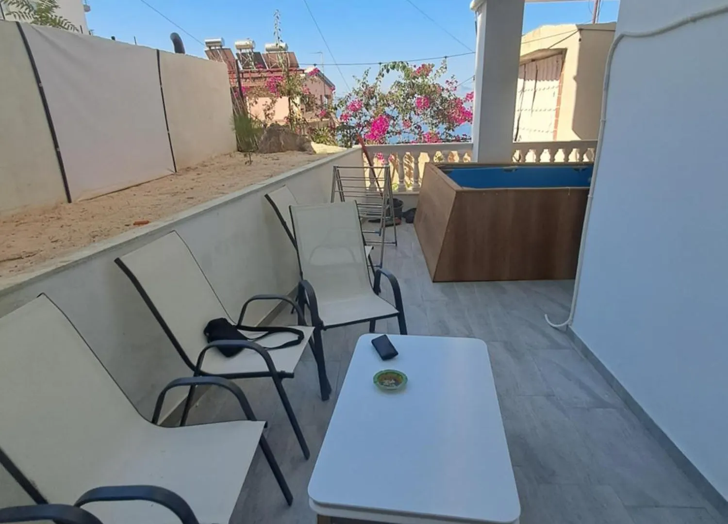 Esel Apartments Sarande
