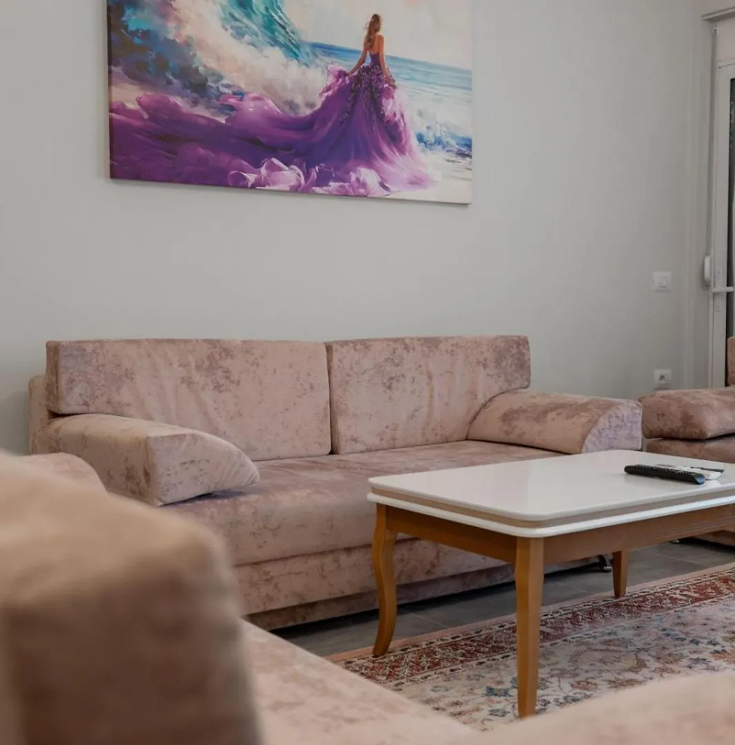 Esel Apartments Sarandë